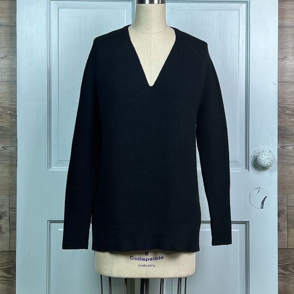 V-Neck Sweater Merino Wool Blend ATHLETA Hanover Refined Relaxed Fit Black Sz XS - Picture 2 of 14